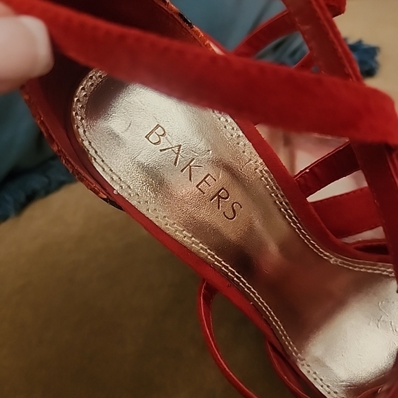 Bakers heels Red Size 7 - Picture 3 of 11